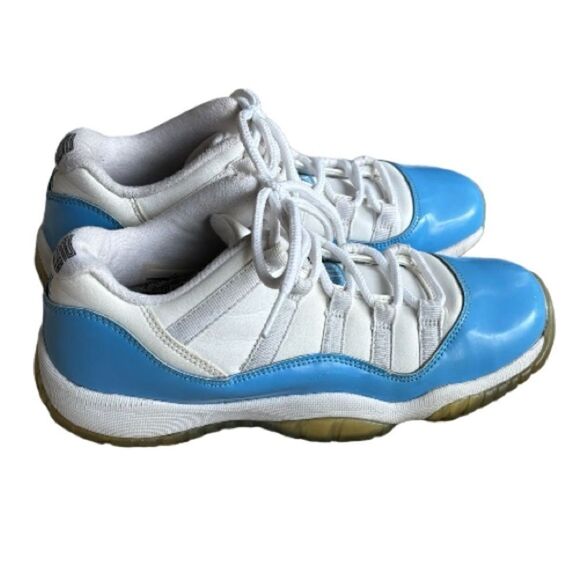 Nike Air Jordan 11 Retro UNC White Blue Sneakers Size 7 - Picture 3 of 12